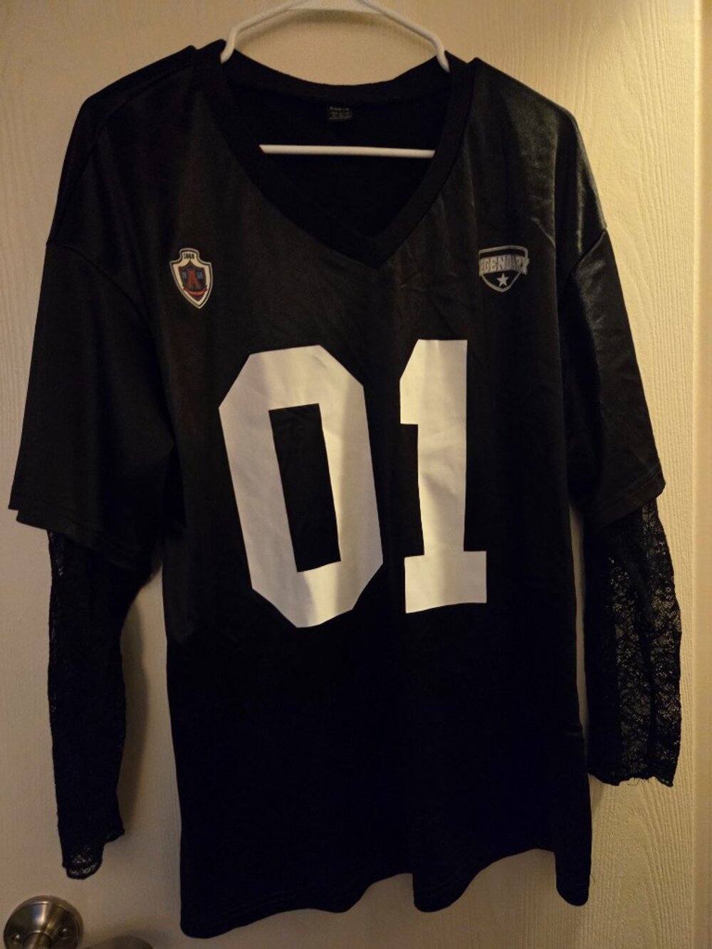 Lace sleeved jersey